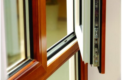 强烈的市场竞争情形下 铝合金门窗企业怎样向前开展？？？